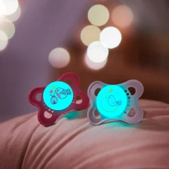 Day & Night Pacifiers 0-6 Months (4 Pack)