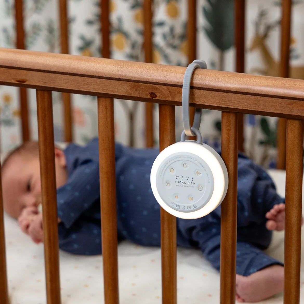Hushh 2 Travel Sound Machine and Night Light