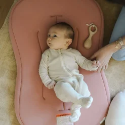 Infant Lounger Curve