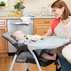 Slim Snacker Highchair