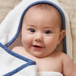 The Organic Hooded Towel