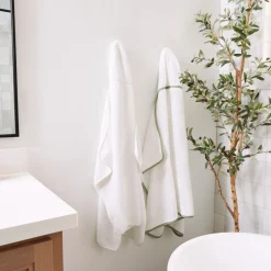 The Organic Hooded Towel